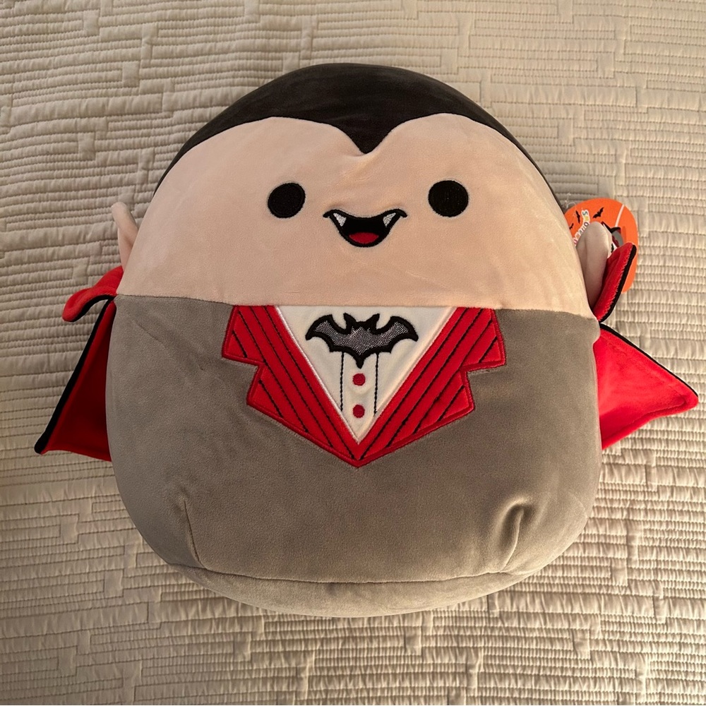 Squishmallows Halloween 2023 Vlad the Vampire 12" NWT